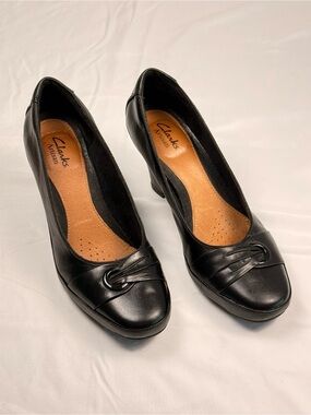 Clarks Artisan Black Leather Pumps Women's Size 8.5M Office Heels